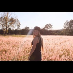 Meet your Posher, Hannah